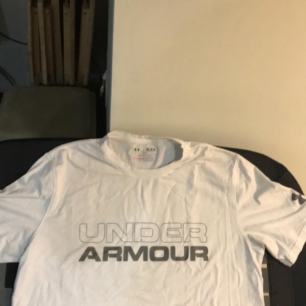 Under Armour T Shirt